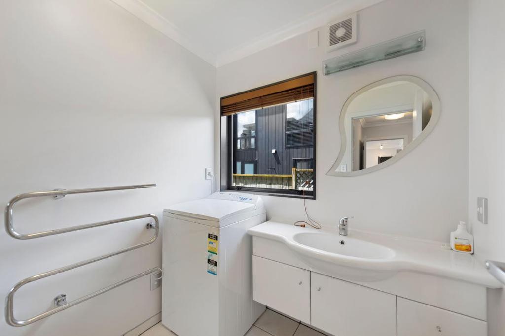 The Sandcastle - Papamoa Holiday Apartment Extérieur photo